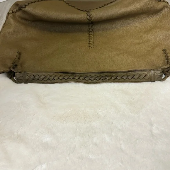 (SOLD) Bottega Veneta Cervo Hobo Shoulder Bag - Picture 5 of 16